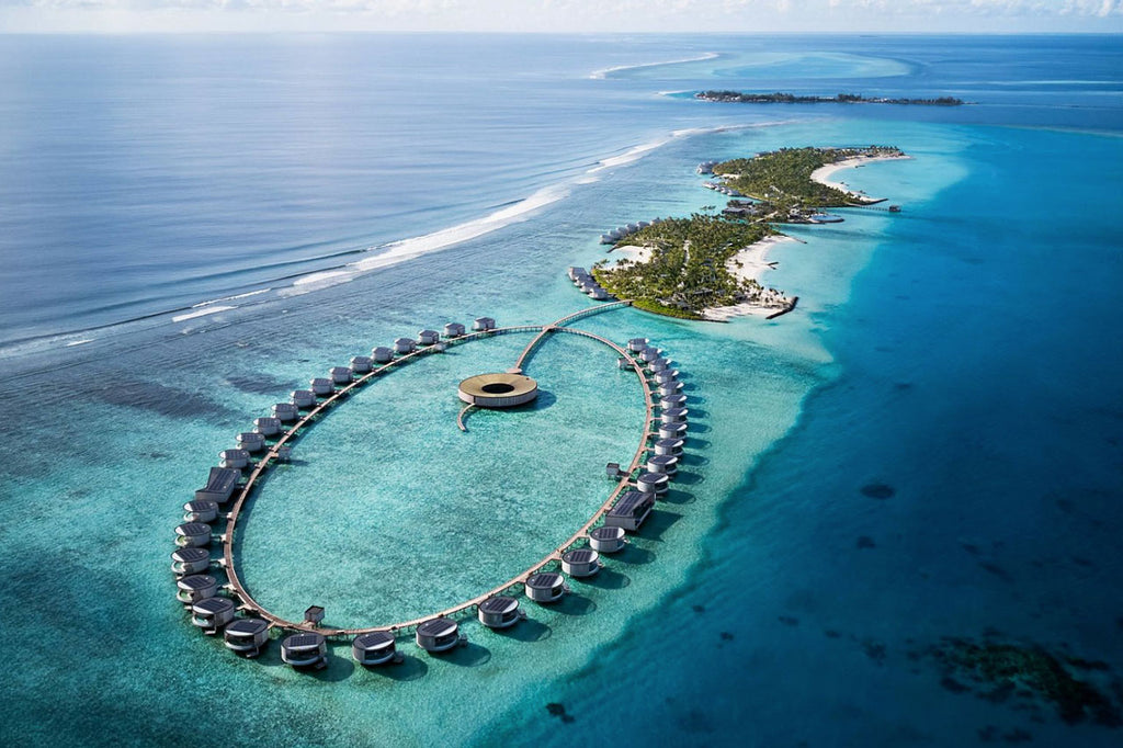 Le premier complexe hôtelier du Ritz-Carlton ouvre aux Maldives