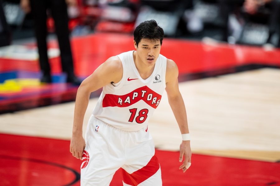 Yuta Watanabe reçoit un contrat des Raptors de Toronto