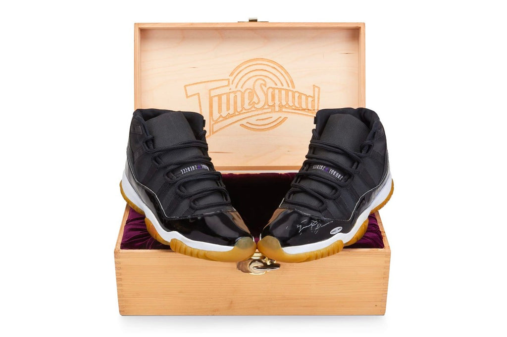 La paire d'Air Jordan 11 'Space Jam' mise en vente à 176 000 dollars US