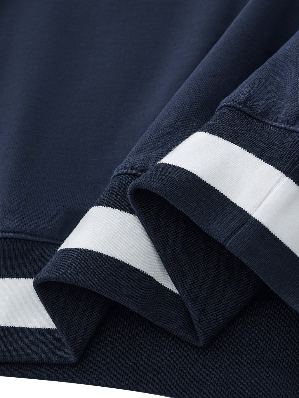 Sweatshirt Col V | Daömey Lifestyle