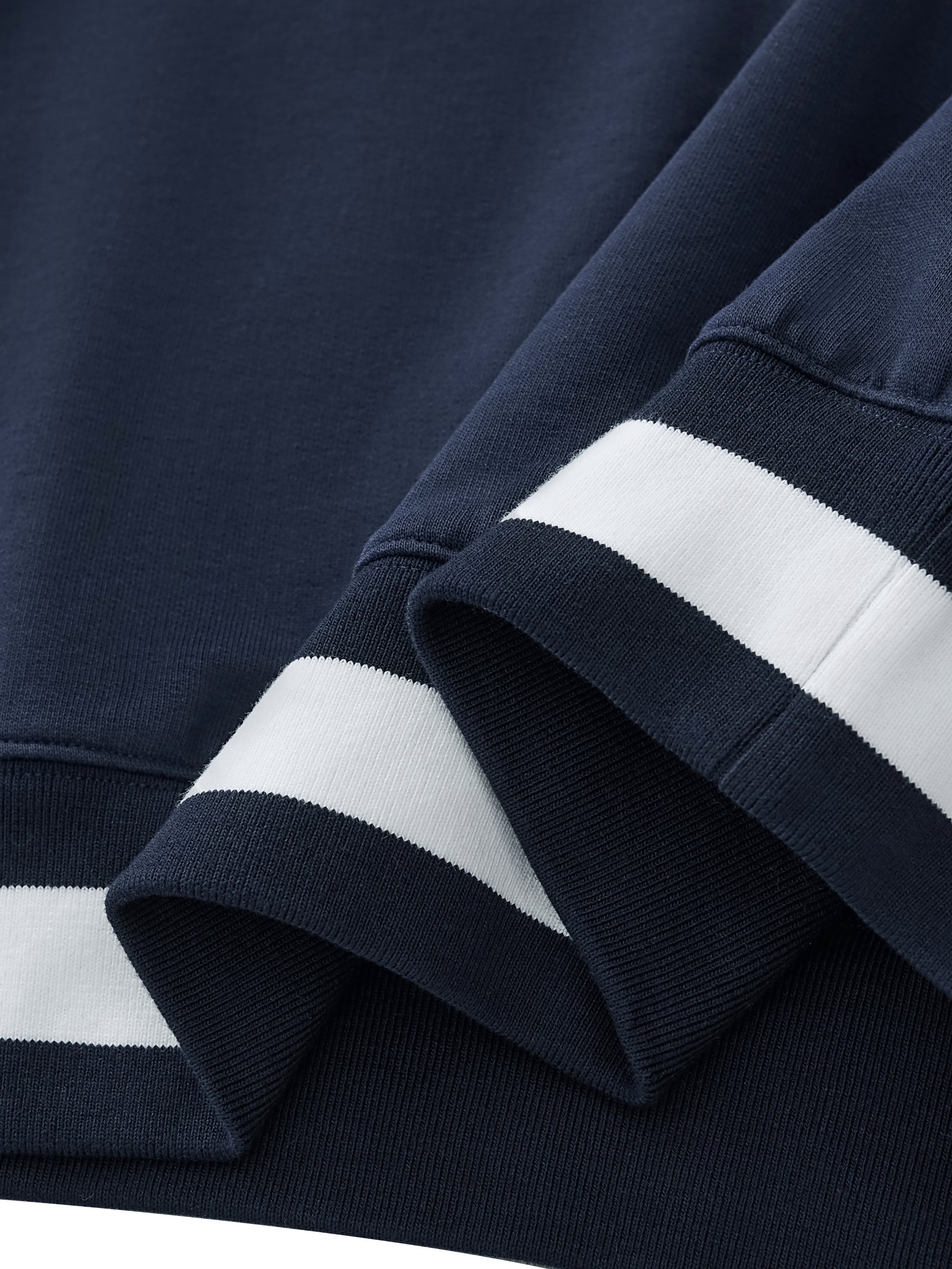 Sweatshirt Col V | Daömey Lifestyle
